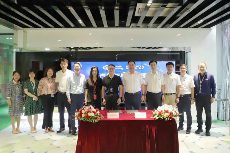 绿色版888集团与中汽创智签订战略合作框架协议 集中优势有助于汽车智能化开展